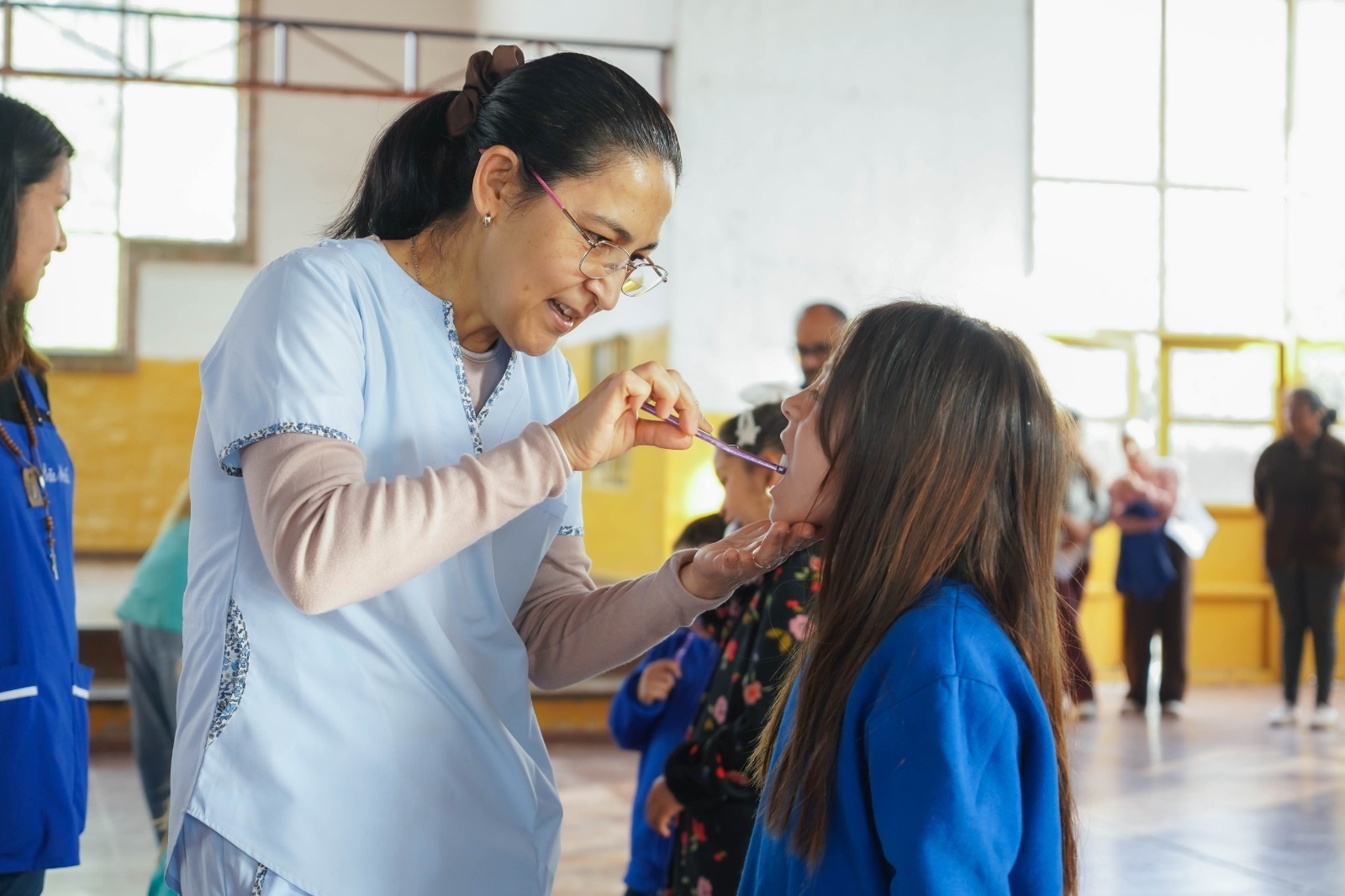 Crecer Sanos dio atención odontológica a 100 alumnos en escuela riojana