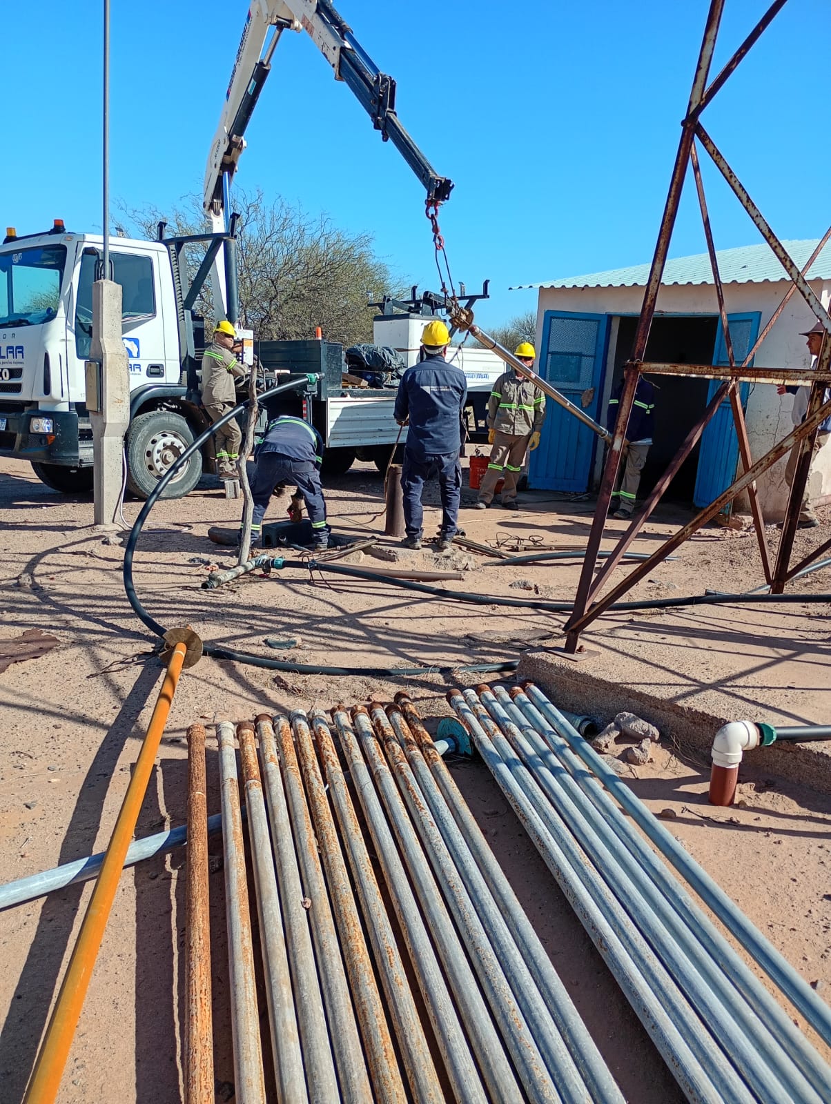 El Gobierno acondiciona perforaciones del interior para mejorar la provisión de agua durante el verano
